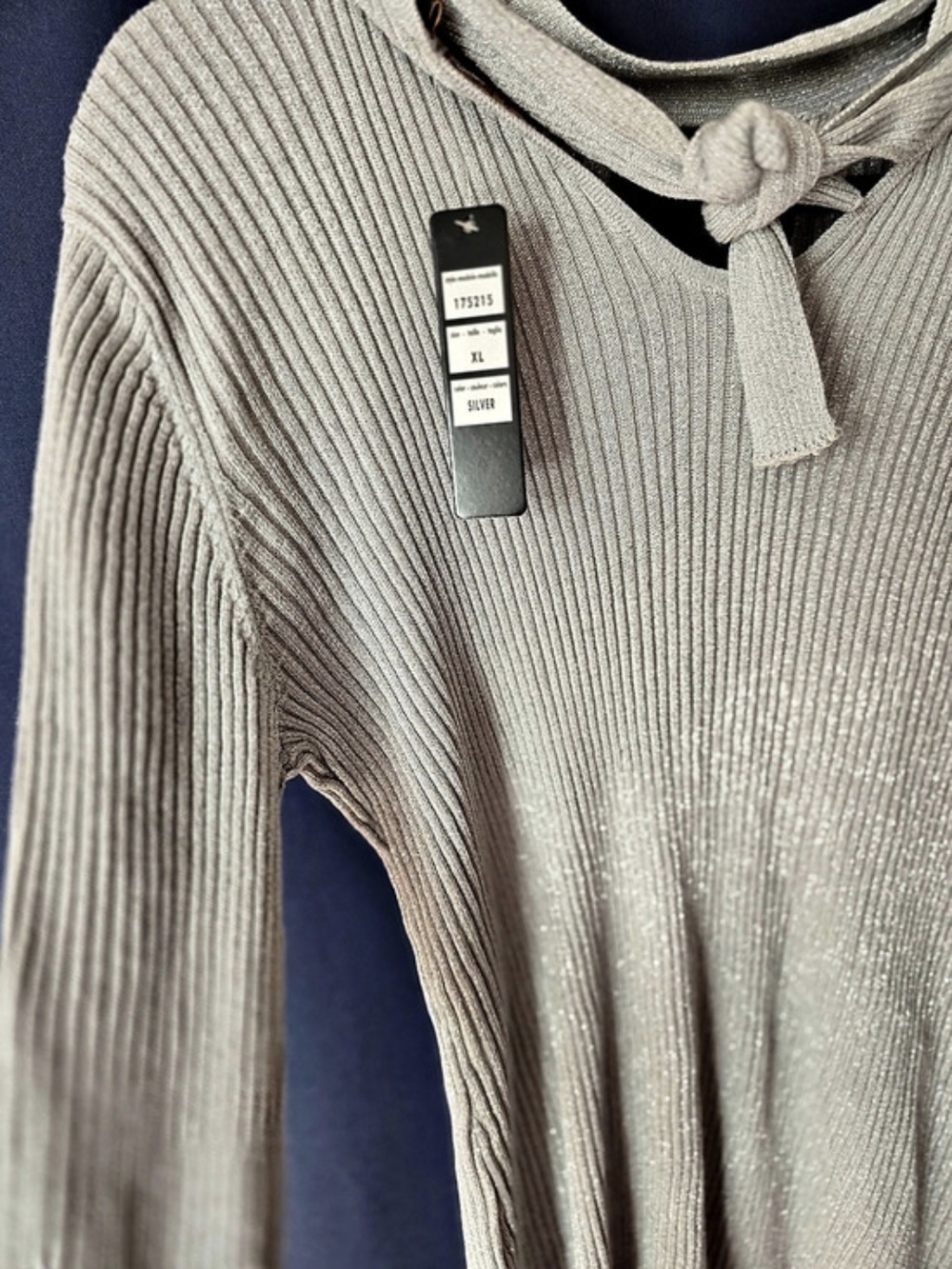 Ribbed Tie Neck Sweater in Silver XL NWT